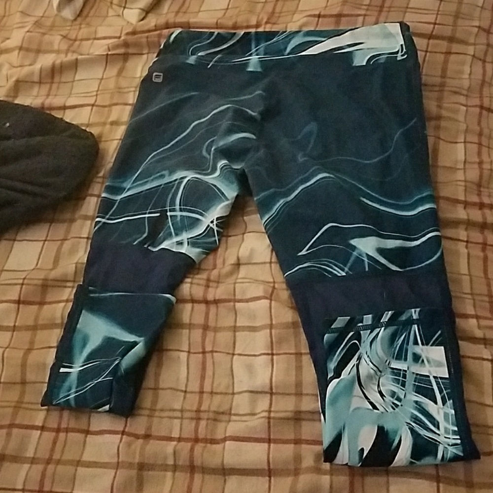 Fabletics capri mesh leggings